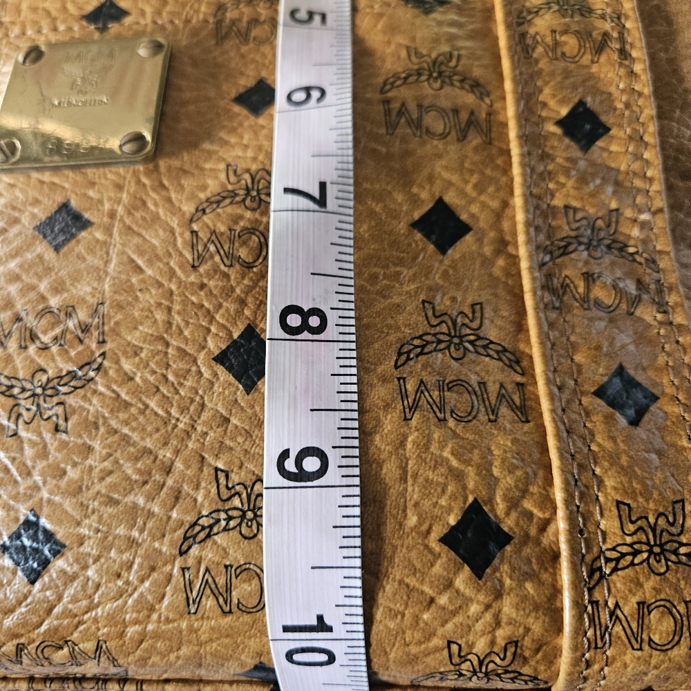 💘💯MCM Leather Shoulder Bag😃😄 - Picture 11 of 11